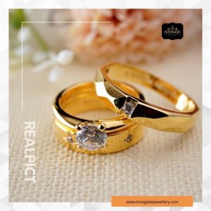 model cincin tunangan emas